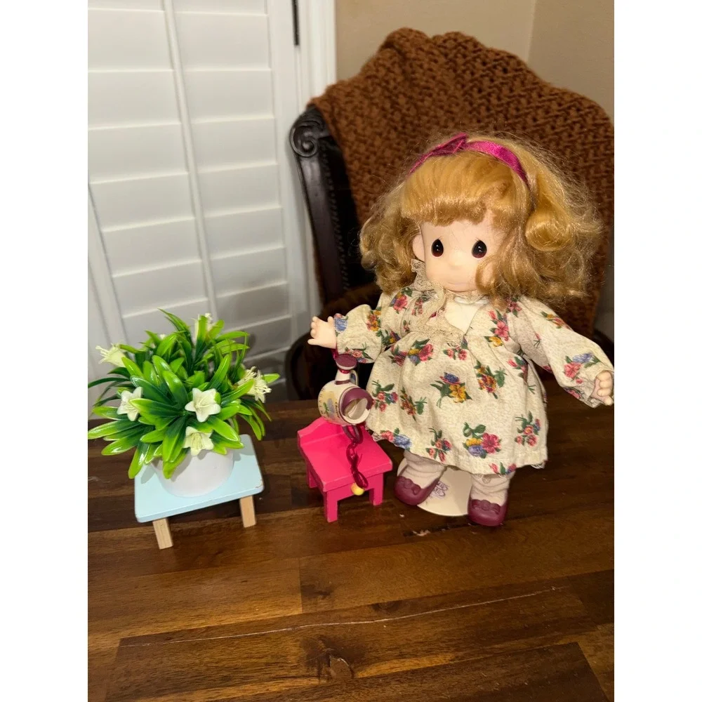 Precious Moments Chrissy November Doll Floral Dress Watering Can Stand 9 inch